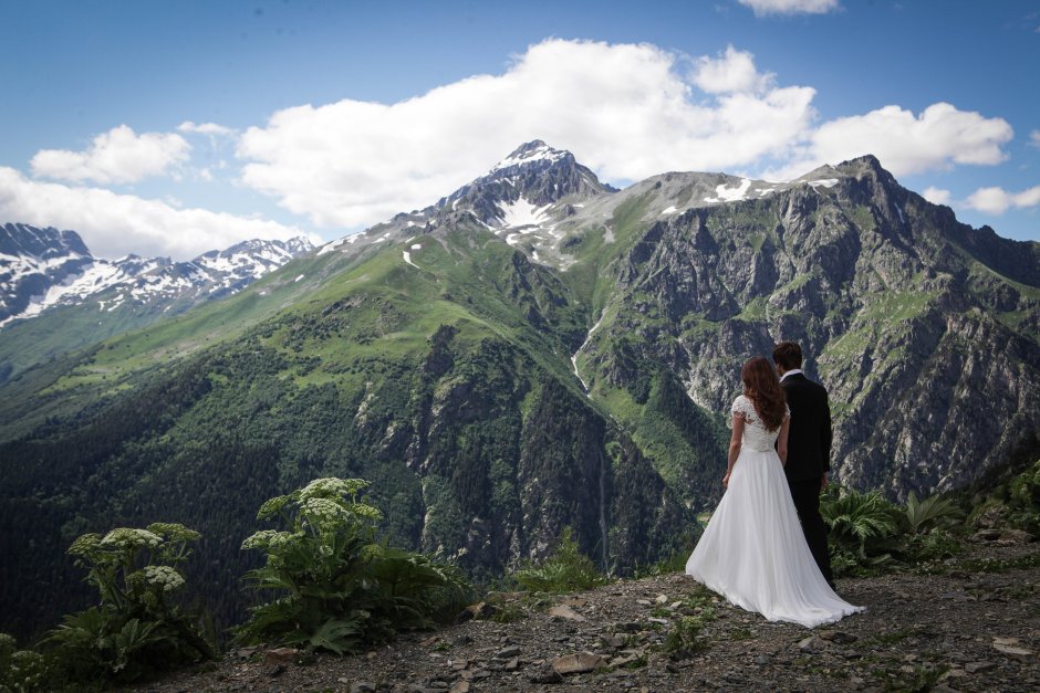 Свадьба в горах Домбай