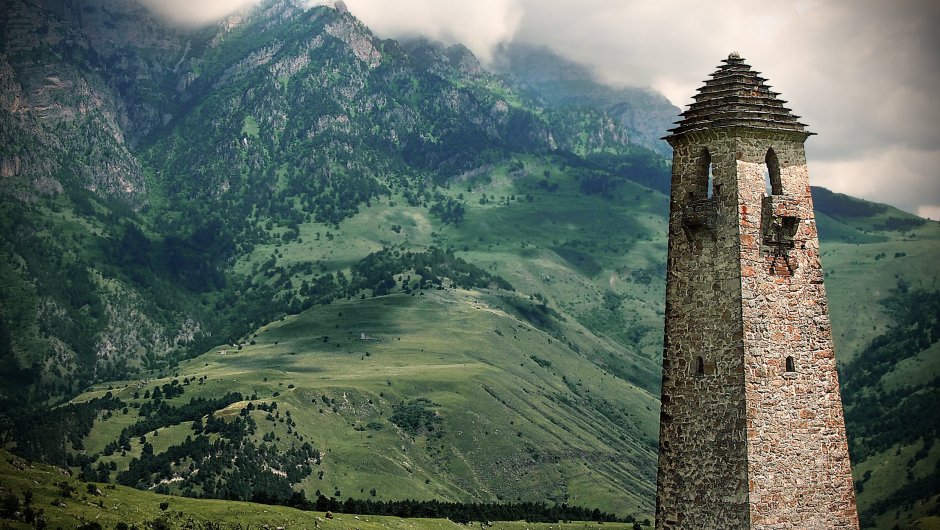 Башня Абисаловых Северная Осетия