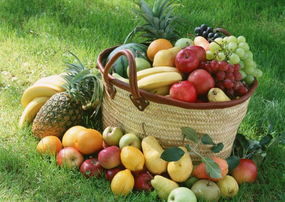 Изобилие фруктов и овощей