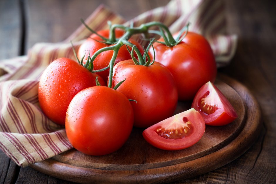 Красивые томаты