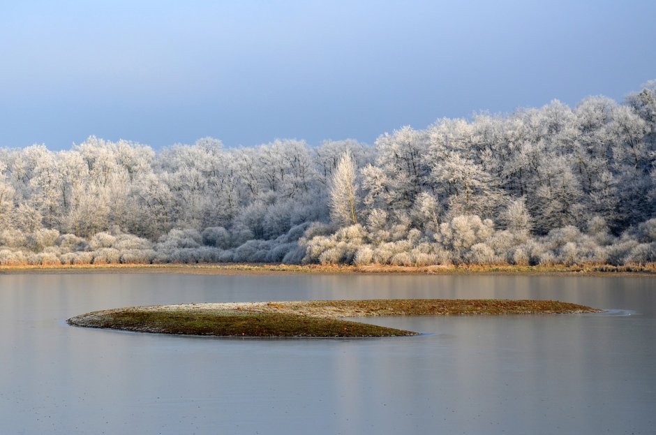Кавголовское озеро зимой